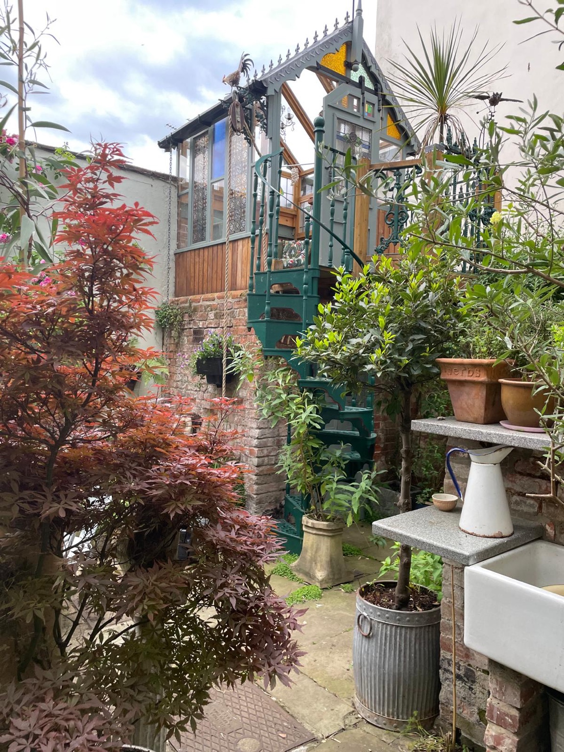 Planting and seating in the shared courtyard garden